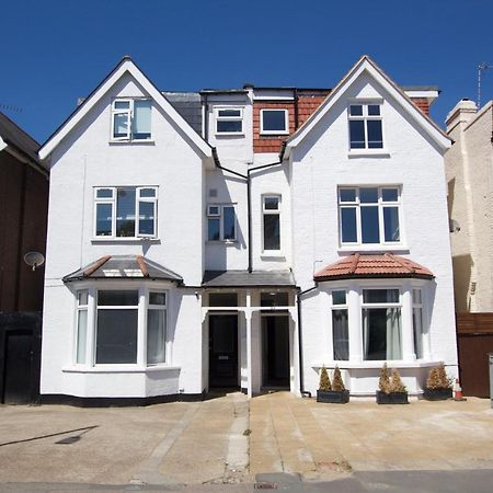 Wonderful 3 Bed Flat With Private Garden In Wimbledon - 1 The Queens Διαμέρισμα Λονδίνο Εξωτερικό φωτογραφία