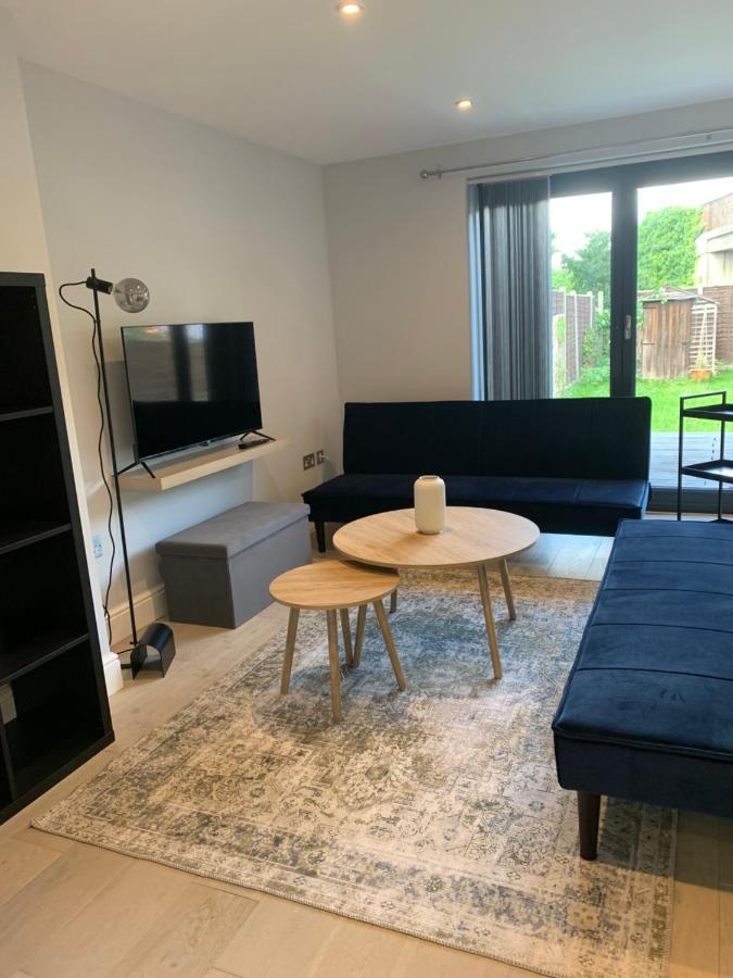 Wonderful 3 Bed Flat With Private Garden In Wimbledon - 1 The Queens Διαμέρισμα Λονδίνο Εξωτερικό φωτογραφία