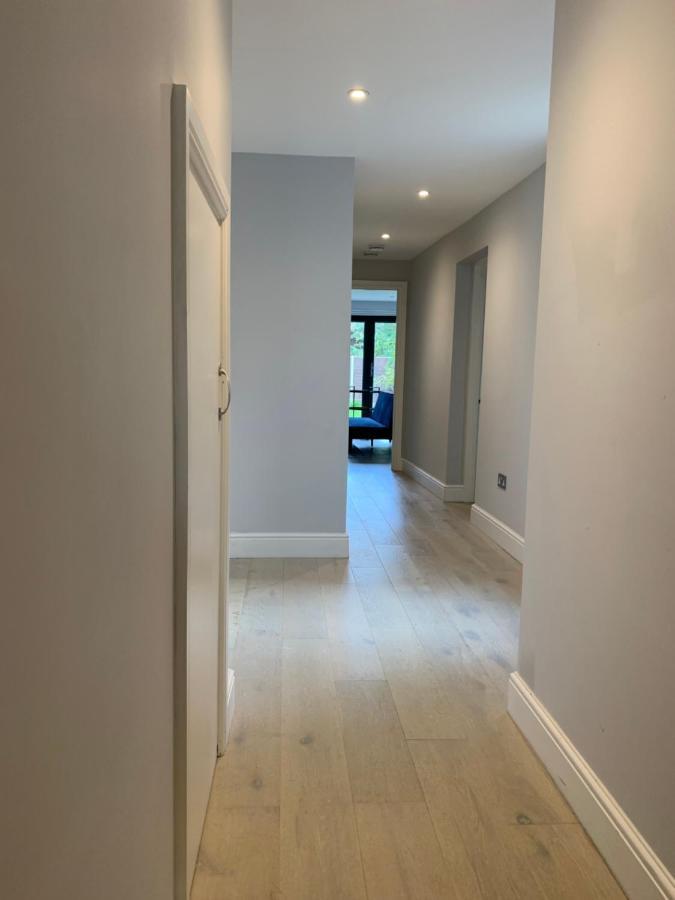 Wonderful 3 Bed Flat With Private Garden In Wimbledon - 1 The Queens Διαμέρισμα Λονδίνο Εξωτερικό φωτογραφία